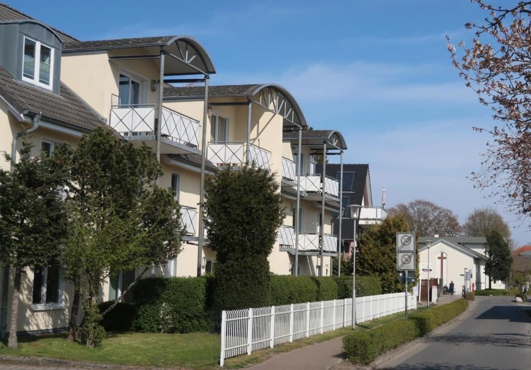 Wohnung 9 Meer-Ruhe Im Haus Stranddistel Komfortable Ferienwohnung Im 1 Og Fuer 4 Personen In Zingst Exteriör bild