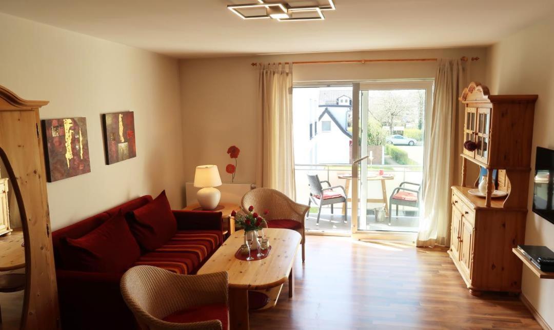 Wohnung 9 Meer-Ruhe Im Haus Stranddistel Komfortable Ferienwohnung Im 1 Og Fuer 4 Personen In Zingst Exteriör bild